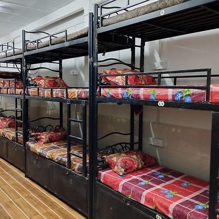 הוסטל ת'יין Shree Balaji Ac Dormitory מראה חיצוני תמונה