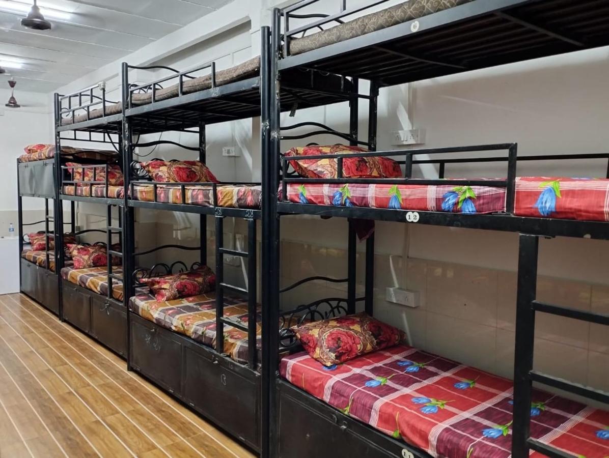 הוסטל ת'יין Shree Balaji Ac Dormitory מראה חיצוני תמונה
