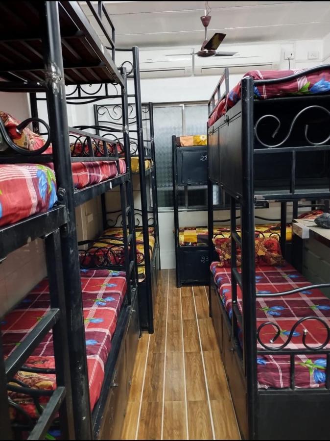 הוסטל ת'יין Shree Balaji Ac Dormitory חדר תמונה